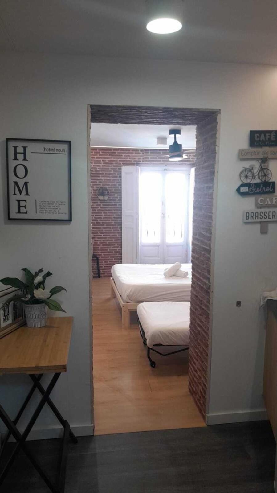 Apartamentos Preciados Madrid Bilik gambar