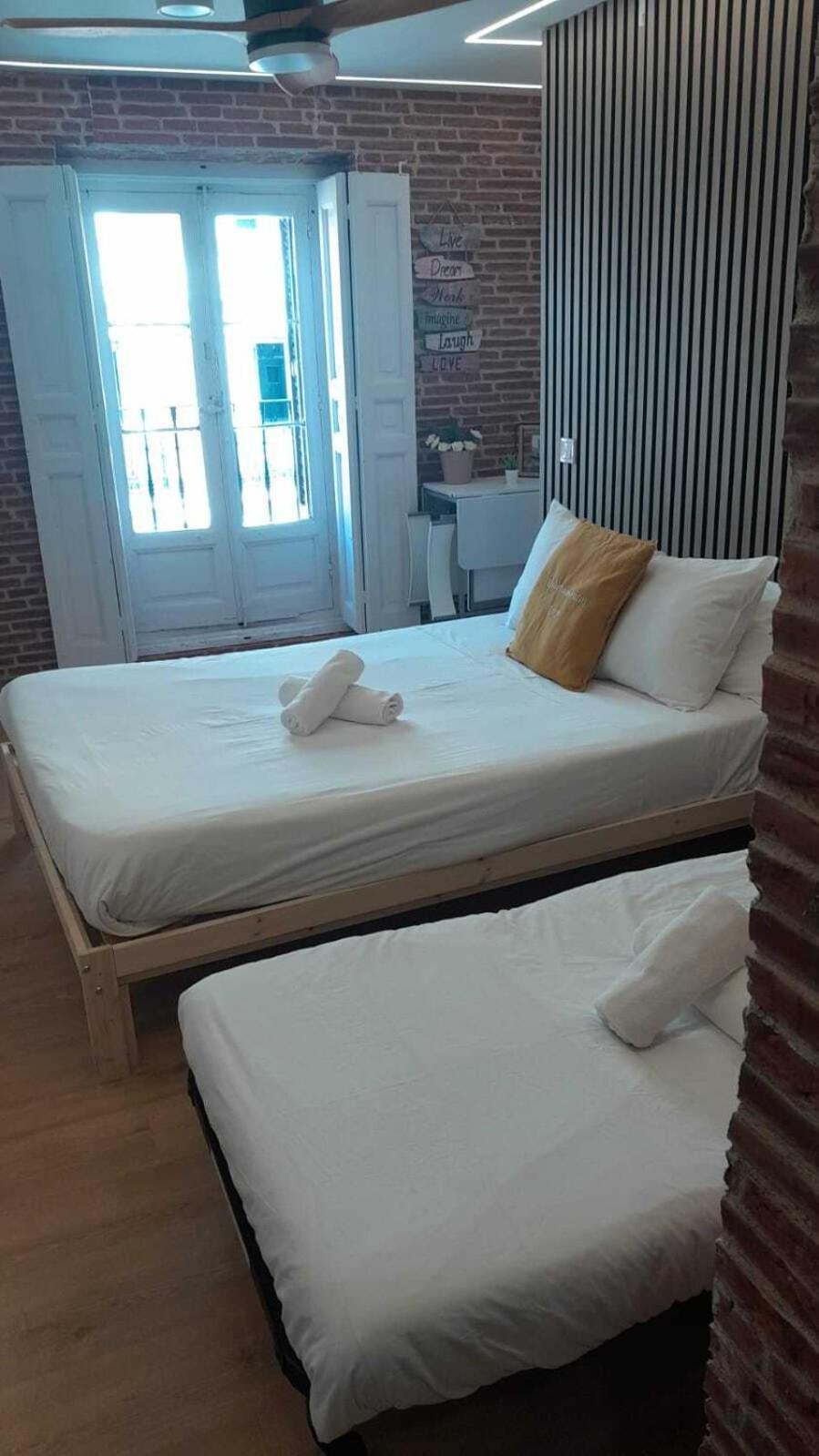 Apartamentos Preciados Madrid Bilik gambar